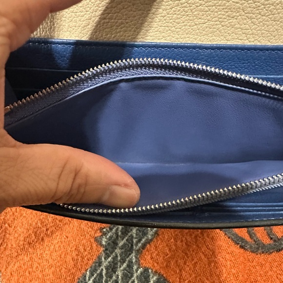 LOUIS VUITTON ❤️🌟CA1106 LOCKME LV HARDWARE WALLET⭐️ - Picture 8 of 10